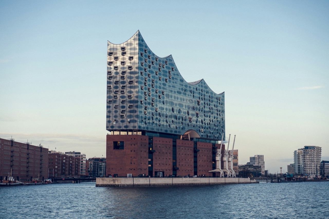 Die Elbphilharmonie im Hamburger Hafen
